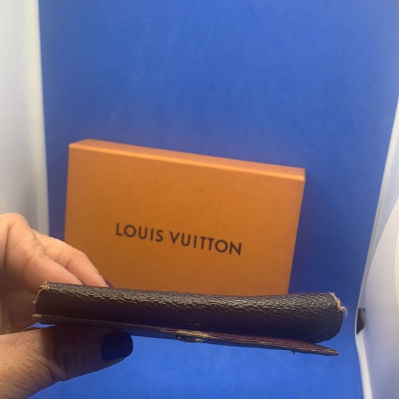 ❤️ ♥️ 💜 🤎 Louis Vuitton Monogram signature design LV Logo 6 key holder - Picture 6 of 8